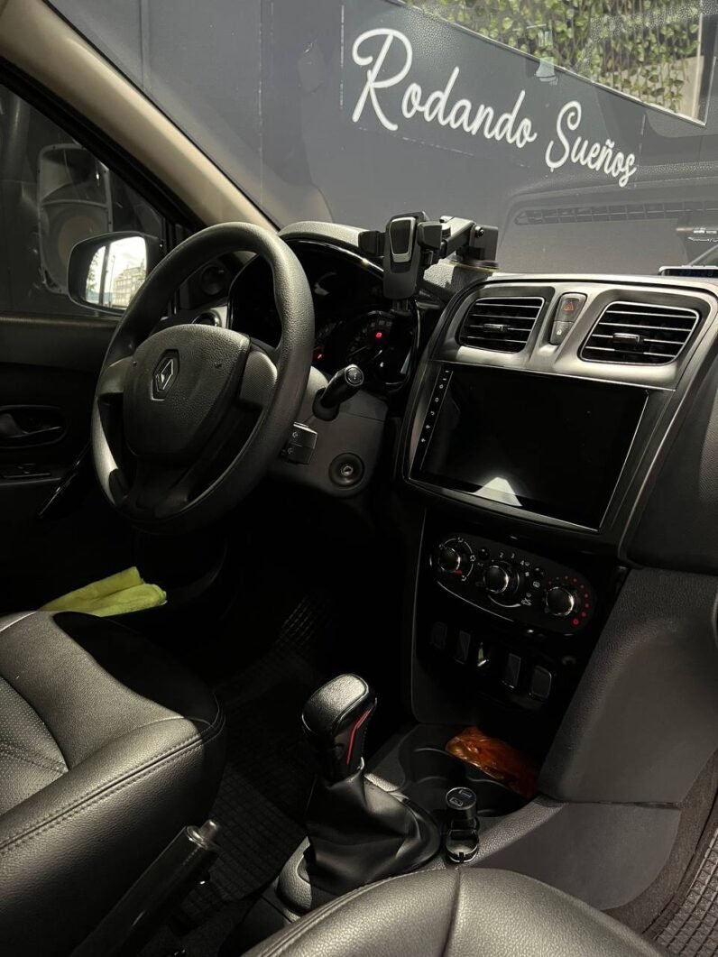 
								RENAULT SANDERO EXPRESSION 1.6 MT full									