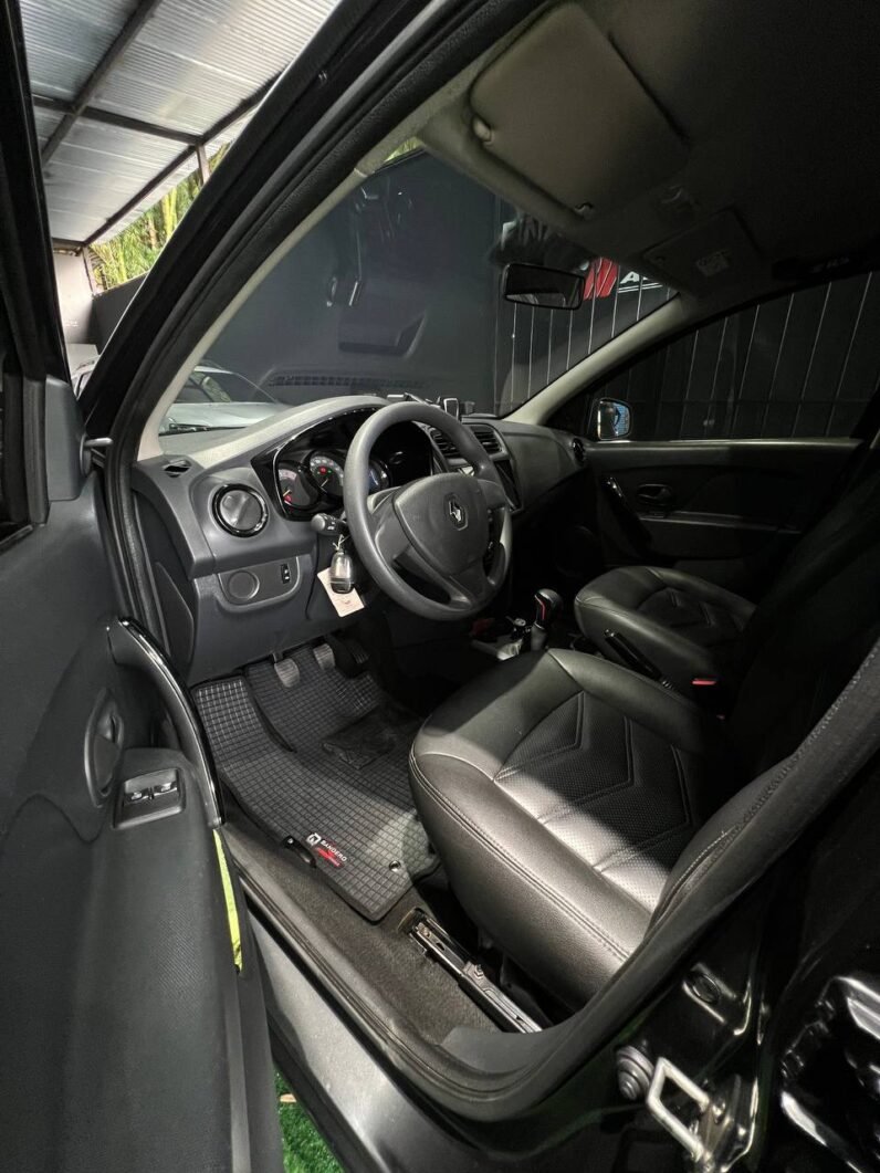 
								RENAULT SANDERO EXPRESSION 1.6 MT full									