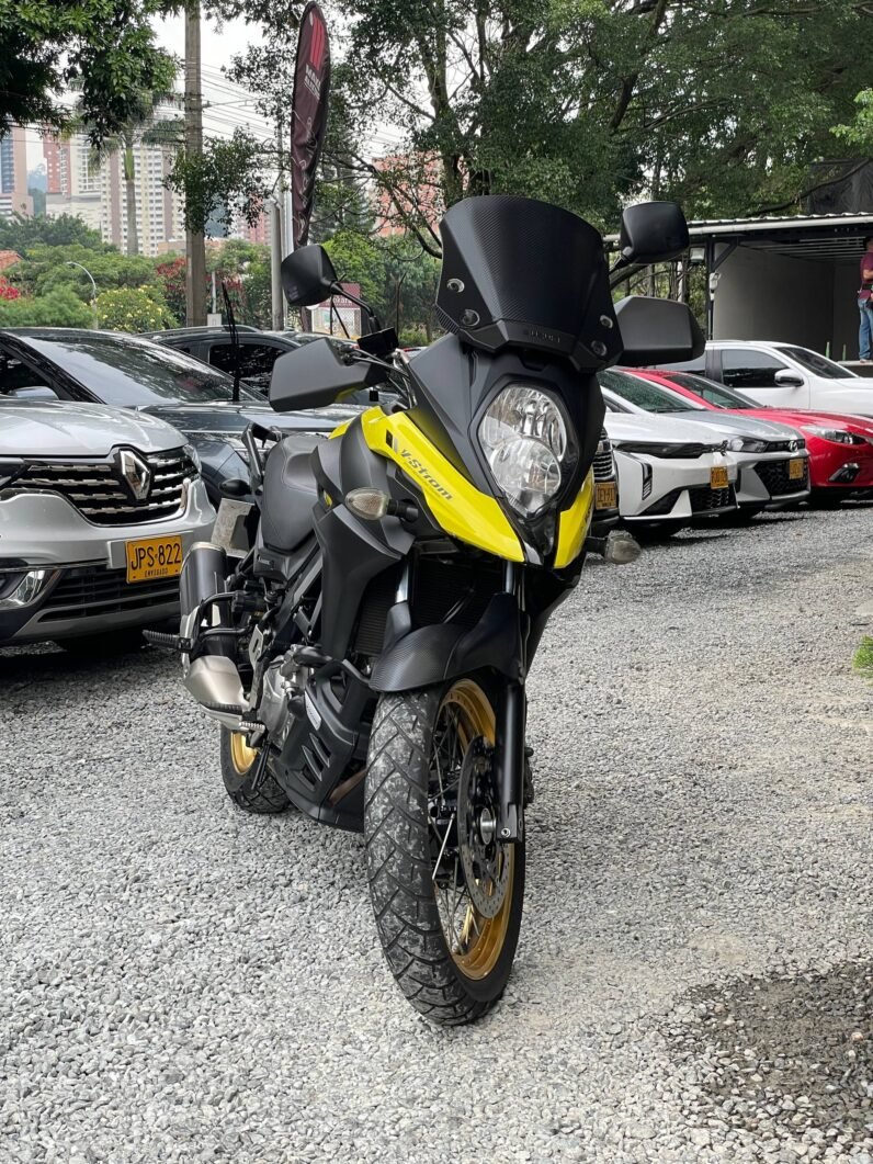 
								SUZUKI DL650 full									