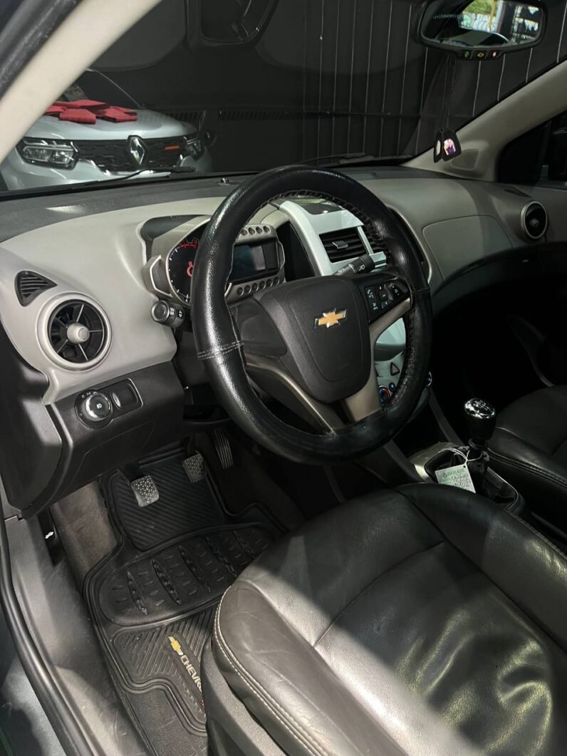 
								CHEVROLET SONIC LT SEDAN 1.6 MT full									