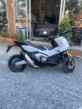 HONDA XADV750P