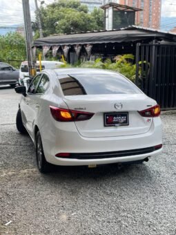 MAZDA 2 TOURING SEDAN AT 1.5CC