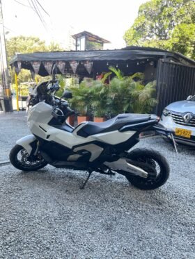 HONDA XADV750P