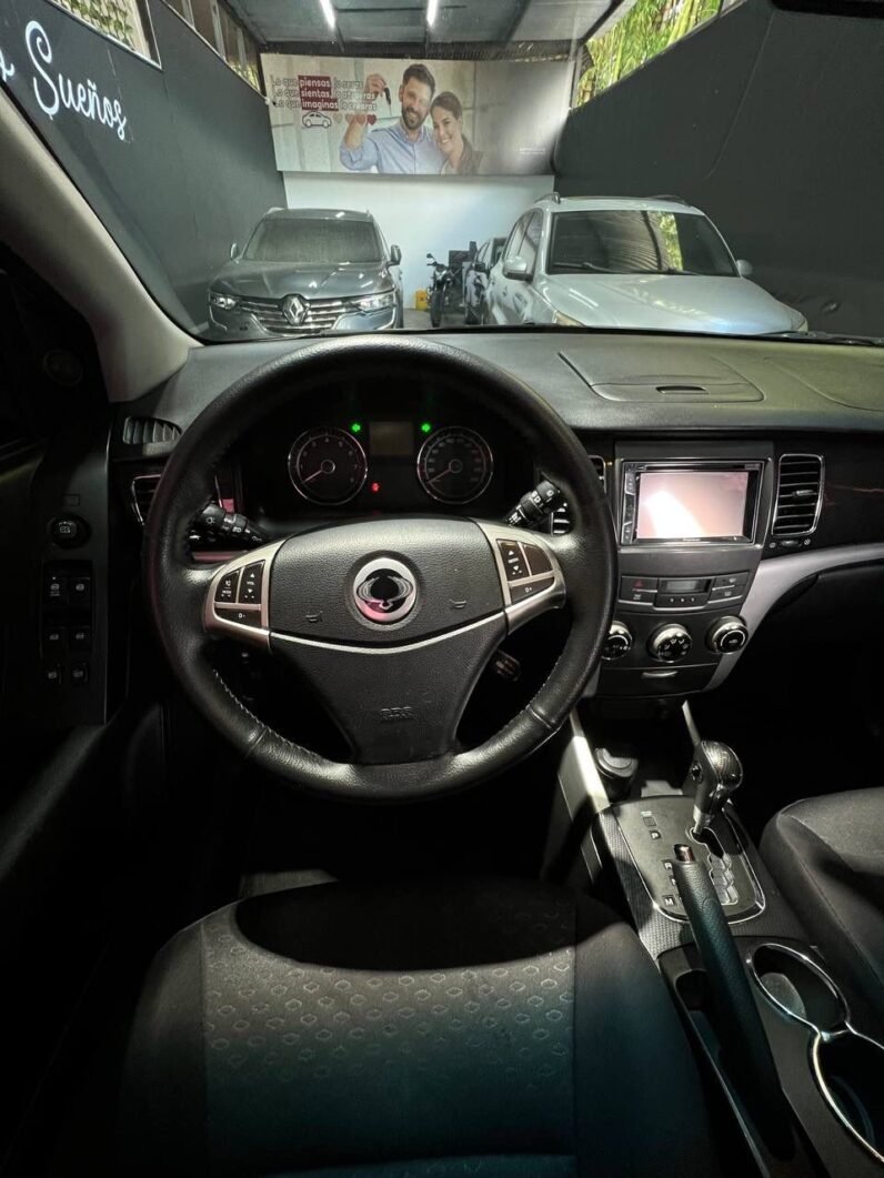 
								SSANGYONG KORANDO C AT 2.0 GASOLINA 4X2 full									
