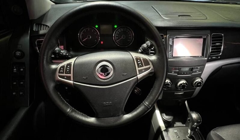 
								SSANGYONG KORANDO C AT 2.0 GASOLINA 4X2 full									