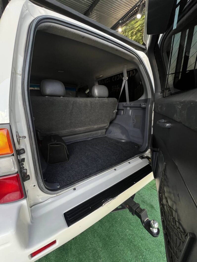 
								TOYOTA PRADO SUMO 2.7 MT 4X4 full									