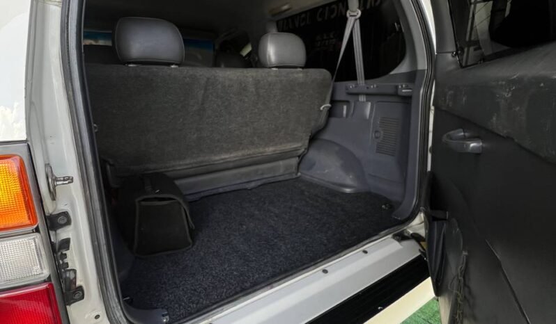 
								TOYOTA PRADO SUMO 2.7 MT 4X4 full									