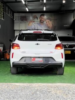 
										CHEVROLET ONIX RS MT HB full									