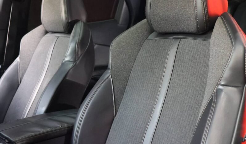 
								PEUGEOT 3008 GT LINE 1.6 AT full									