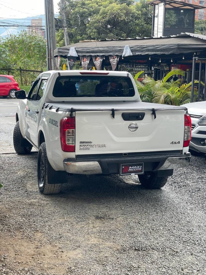 
								NISSAN FRONTIER NP300 2.5 DIESEL  MT 4X4 full									