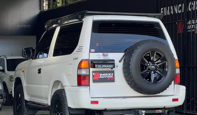 
								TOYOTA PRADO SUMO 2.7 MT 4X4 full									