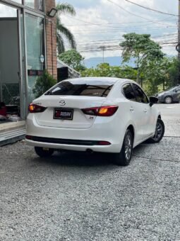 
										MAZDA 2 TOURING SEDAN AT 1.5CC full									