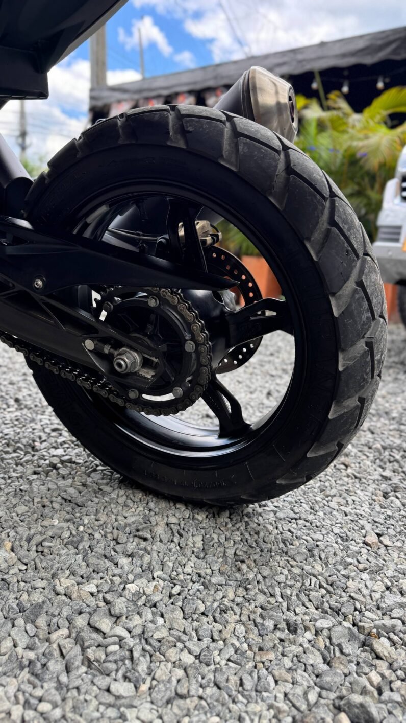 
								BMW G310GS full									