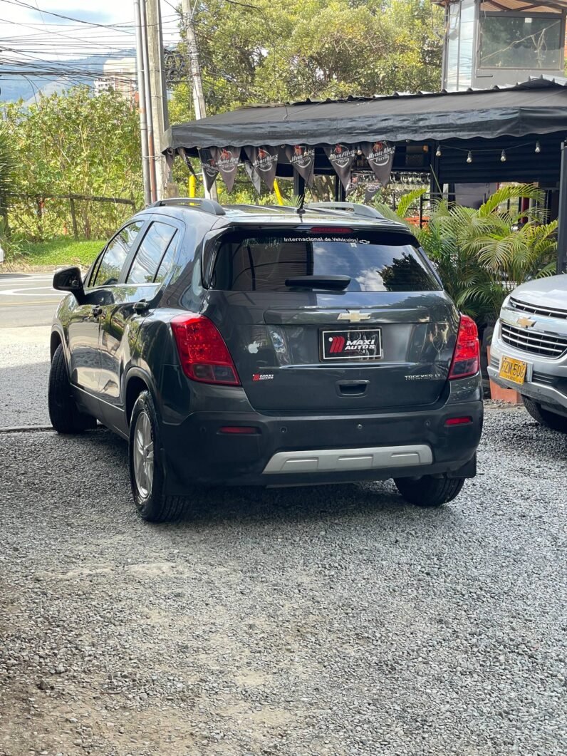 
								CHEVROLET TRACKER LT AT 1.8 full									