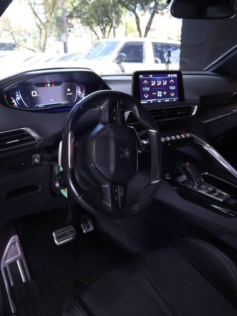 
								PEUGEOT 3008 GT LINE 1.6 AT full									