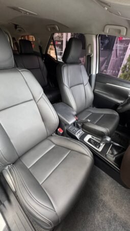 
										TOYOTA FORTUNER SR 2.7 AT 4X2 GASOLINA full									