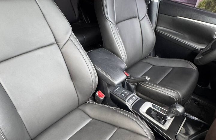 
								TOYOTA FORTUNER SR 2.7 AT 4X2 GASOLINA full									