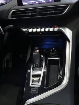 
										PEUGEOT 3008 GT LINE 1.6 AT full									