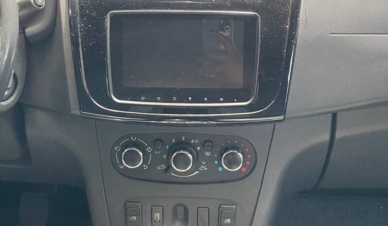 
								RENAULT SANDERO LIFE+ 1.6 MT HB full									