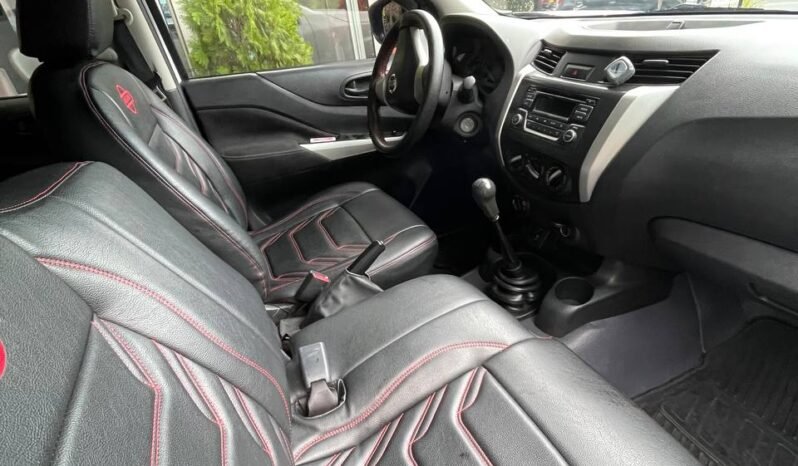 
								NISSAN FRONTIER NP300 2.5 DIESEL  MT 4X4 full									
