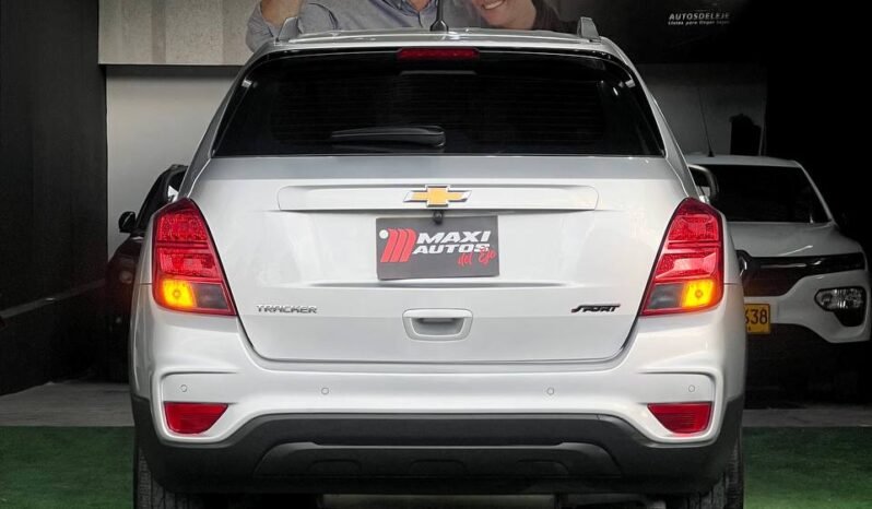 
								CHEVROLET TRACKER LS MT 1.8 4X2 full									