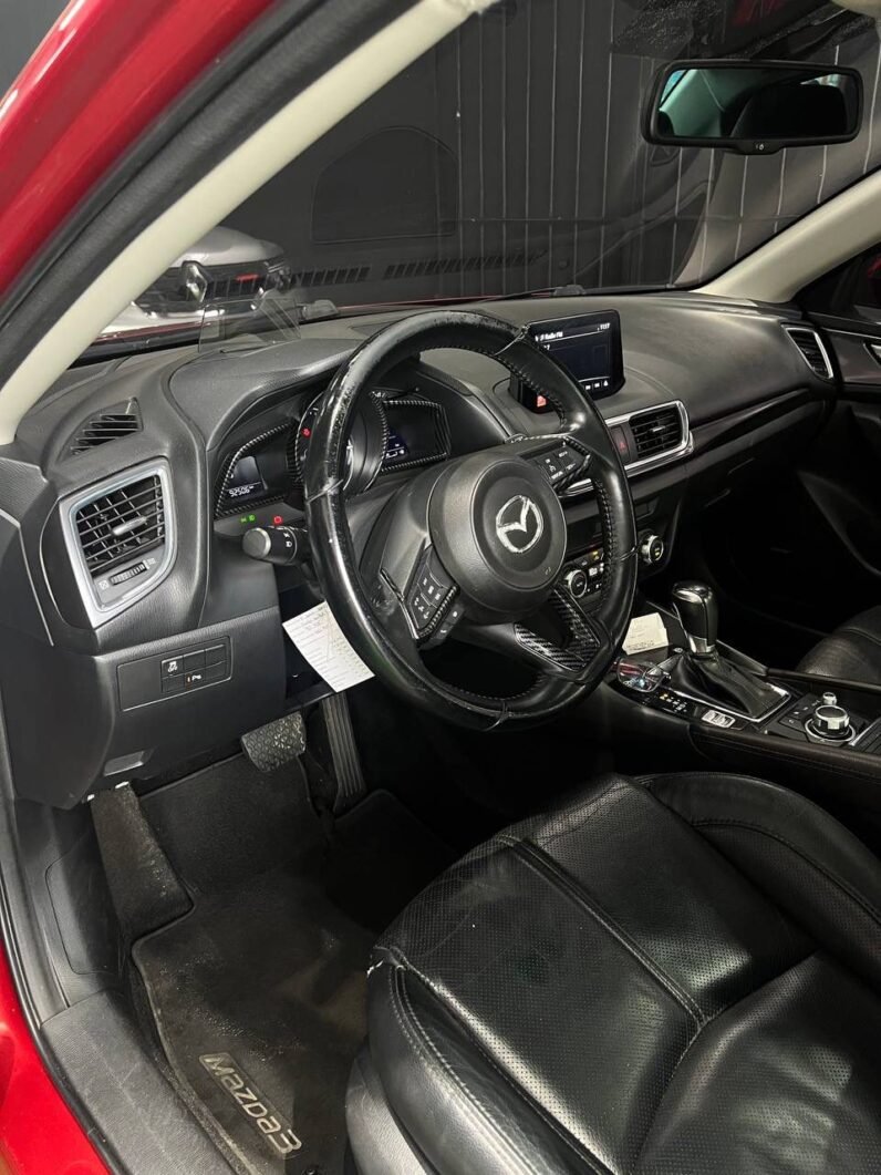 
								MAZDA 3 GRAND TOURING SD full									