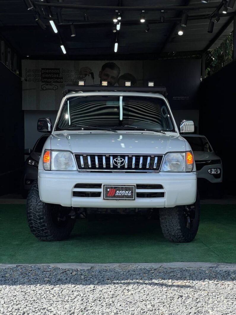 
								TOYOTA PRADO SUMO 2.7 MT 4X4 full									