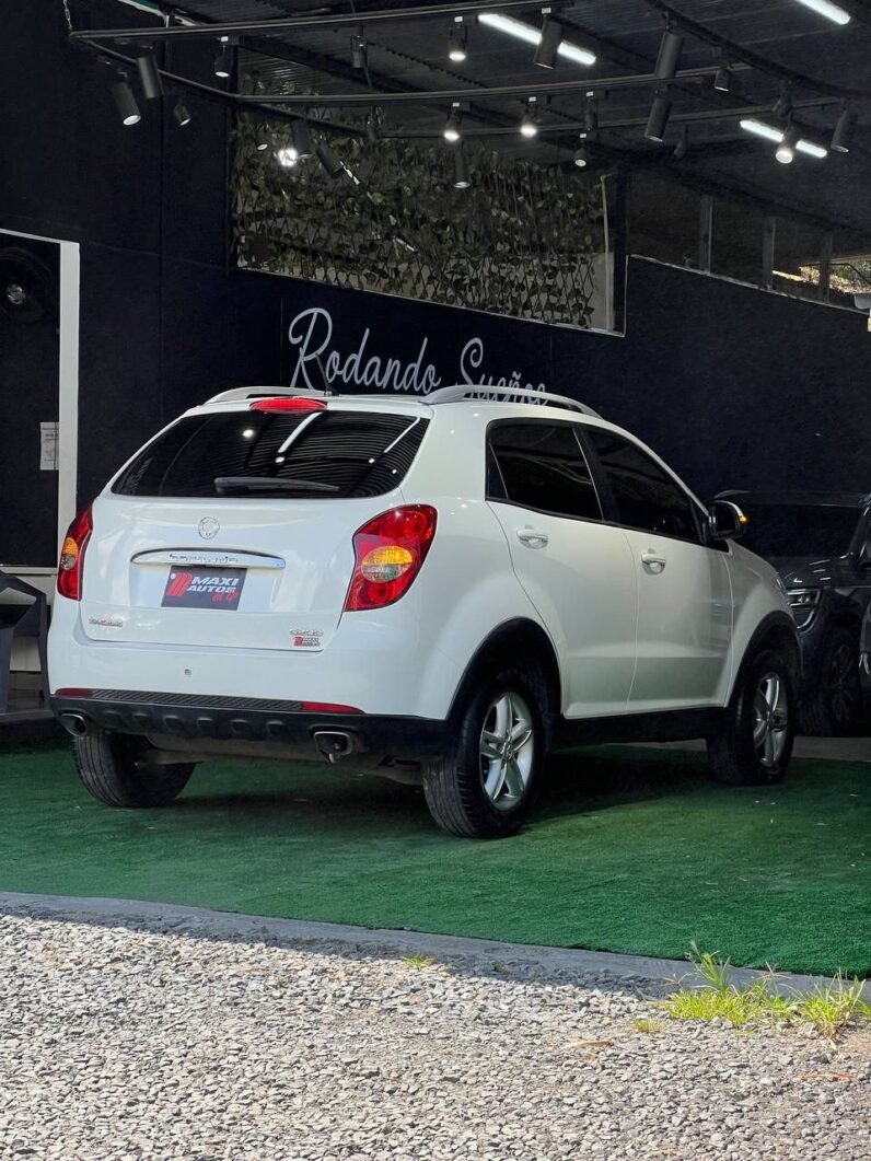 
								SSANGYONG KORANDO C AT 2.0 GASOLINA 4X2 full									