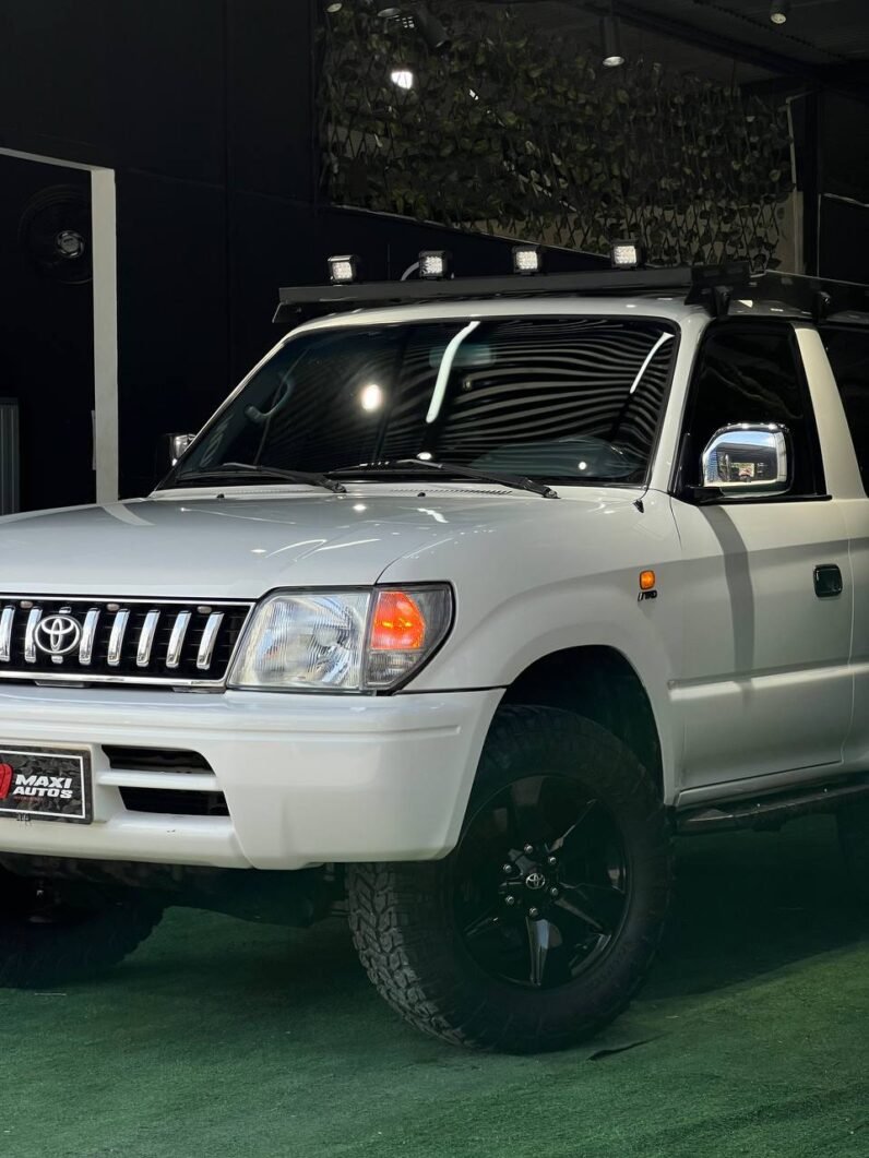 
								TOYOTA PRADO SUMO 2.7 MT 4X4 full									