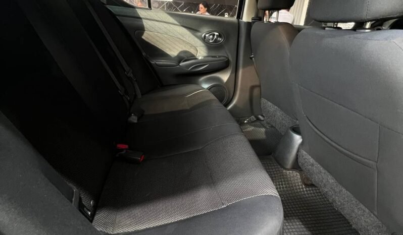 
								NISSAN VERSA ADVANCE MT 1.6 SD full									