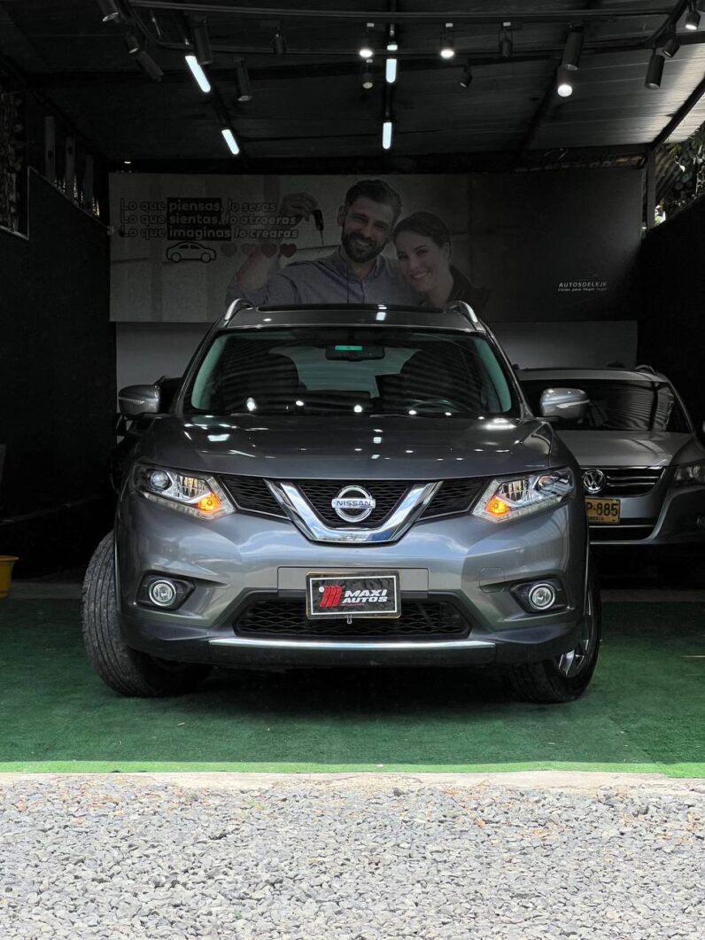 
								NISSAN X-TRAIL 2.5 AT 4X4 EXCLUSIVE 7PTOS full									