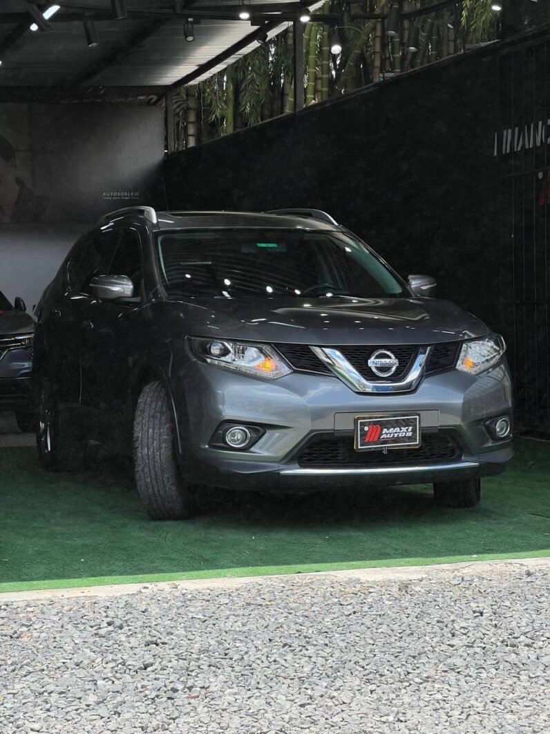 
								NISSAN X-TRAIL 2.5 AT 4X4 EXCLUSIVE 7PTOS full									