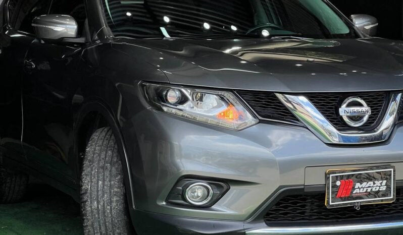 
								NISSAN X-TRAIL 2.5 AT 4X4 EXCLUSIVE 7PTOS full									