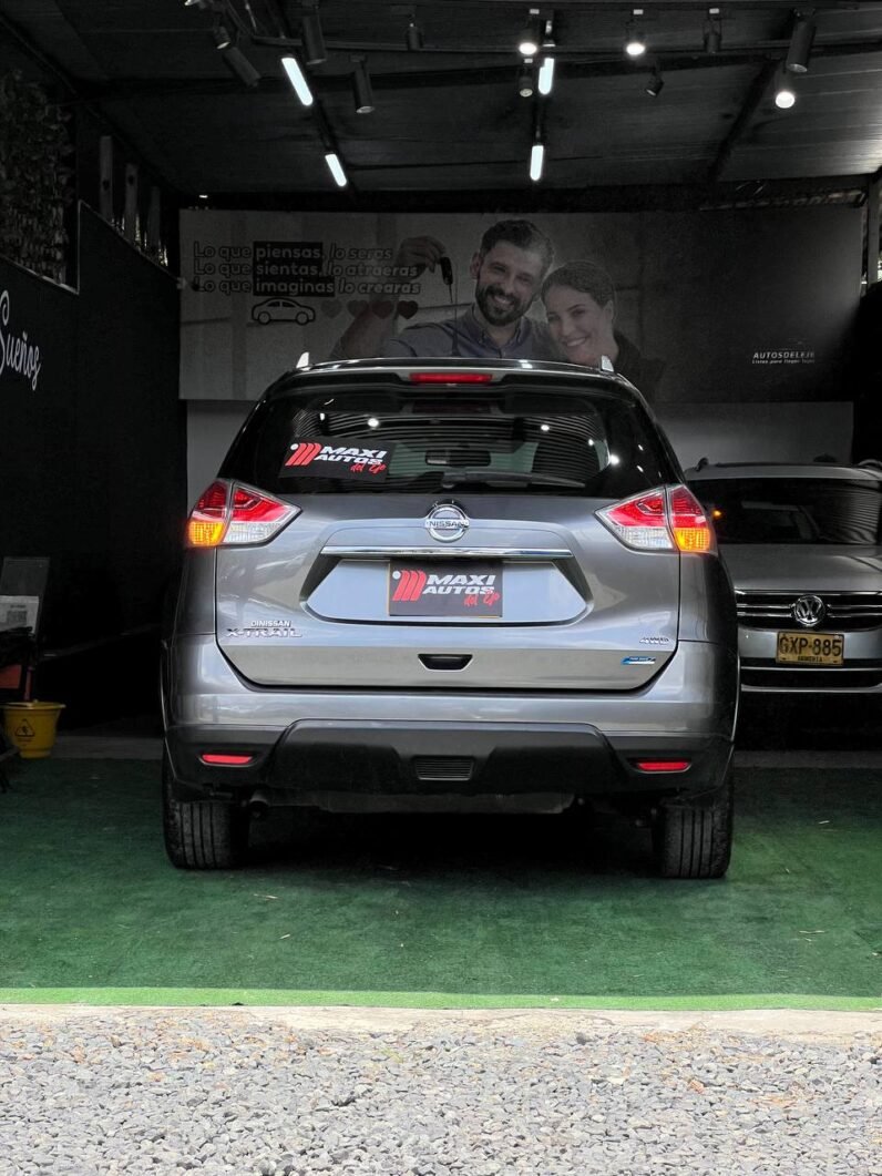 
								NISSAN X-TRAIL 2.5 AT 4X4 EXCLUSIVE 7PTOS full									