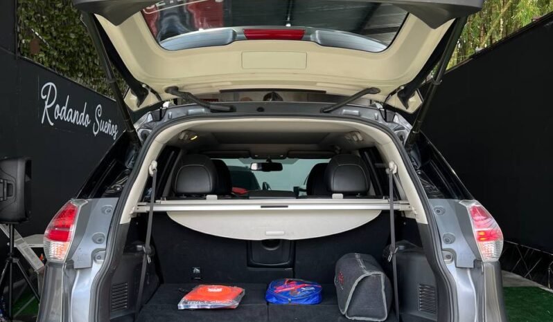 
								NISSAN X-TRAIL 2.5 AT 4X4 EXCLUSIVE 7PTOS full									
