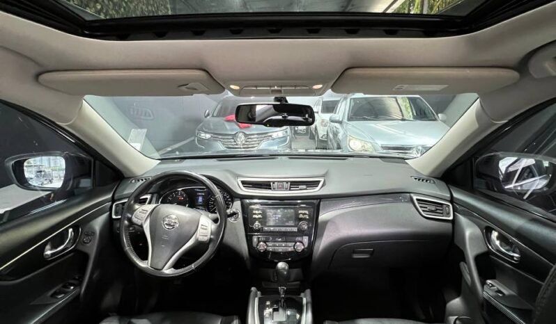 
								NISSAN X-TRAIL 2.5 AT 4X4 EXCLUSIVE 7PTOS full									