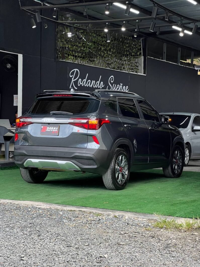 
								KIA SELTOS ZENITH AT 1.6 4×2 full									