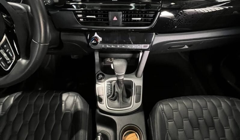 
								KIA SELTOS ZENITH AT 1.6 4×2 full									