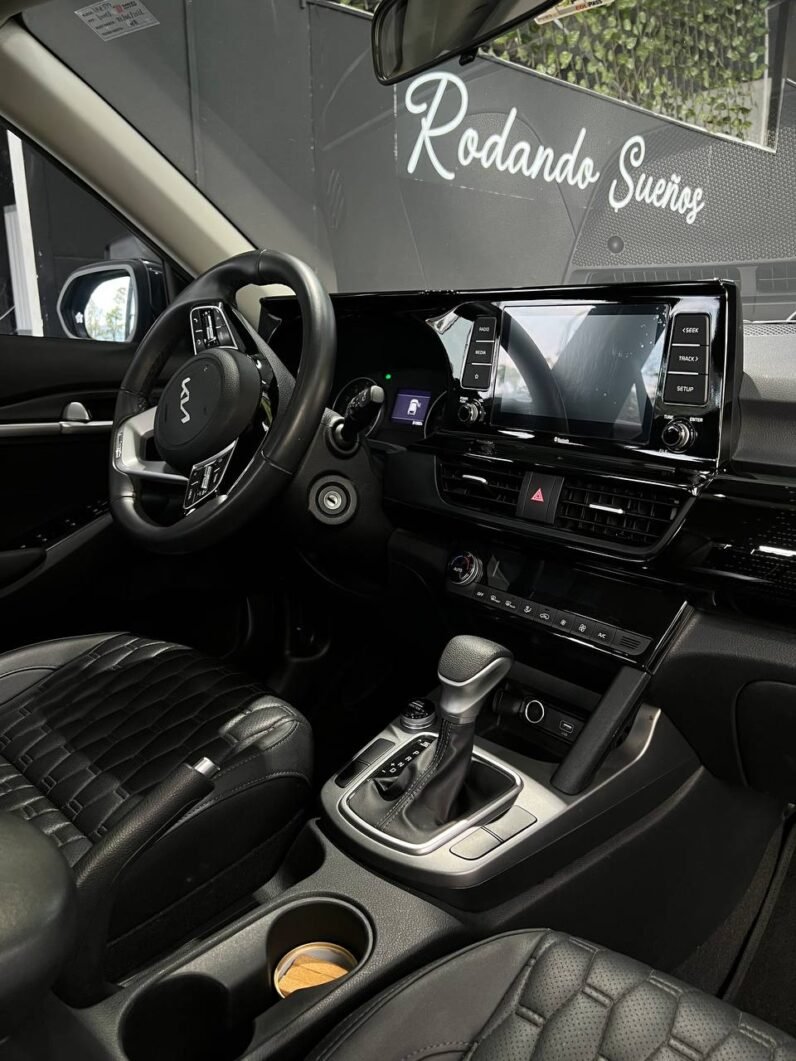 
								KIA SELTOS ZENITH AT 1.6 4×2 full									