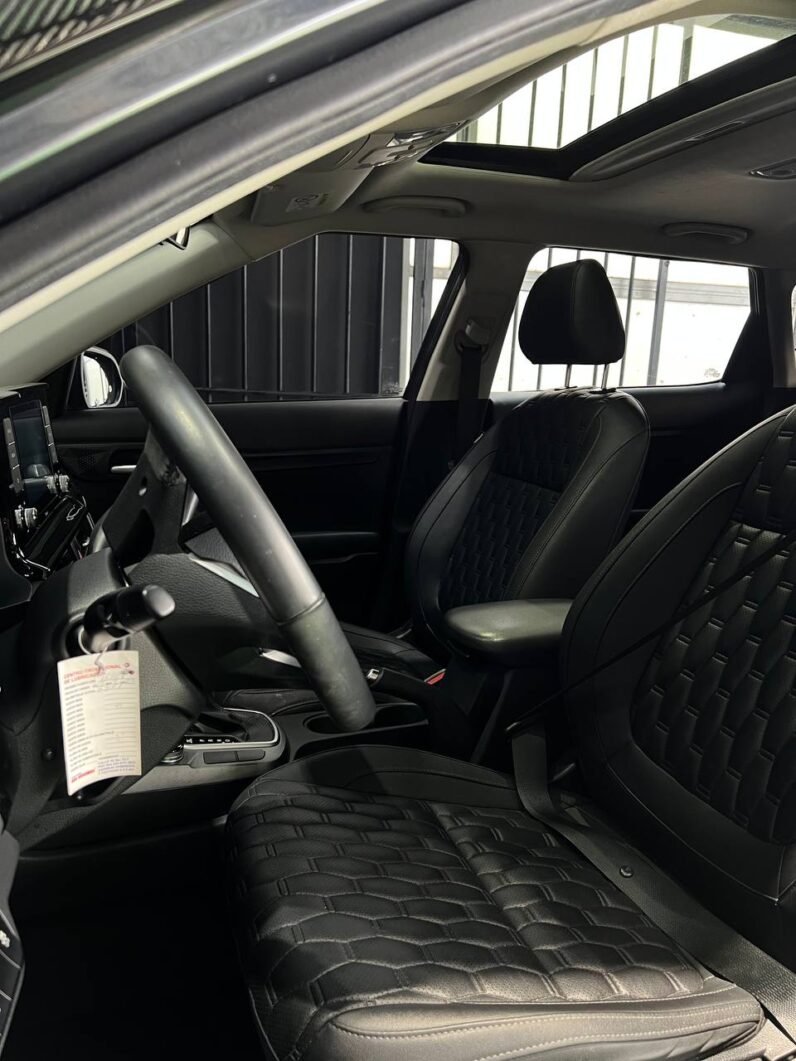 
								KIA SELTOS ZENITH AT 1.6 4×2 full									