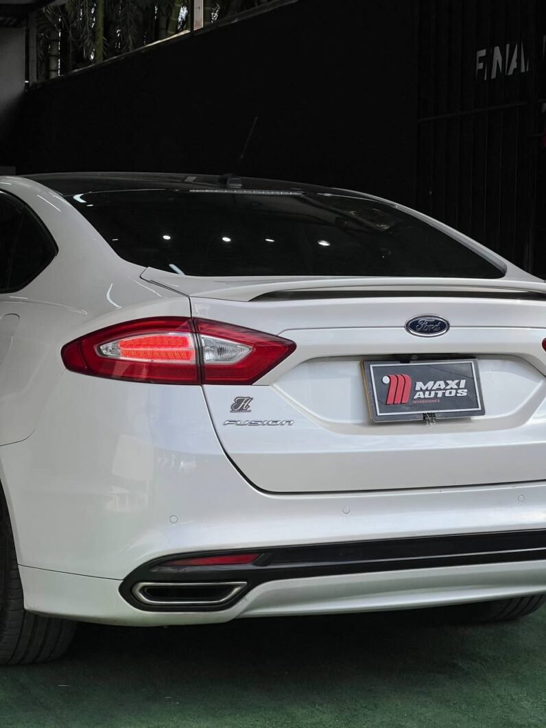 
								FORD FUSION TITANIUM 2.0 TURBO AT full									