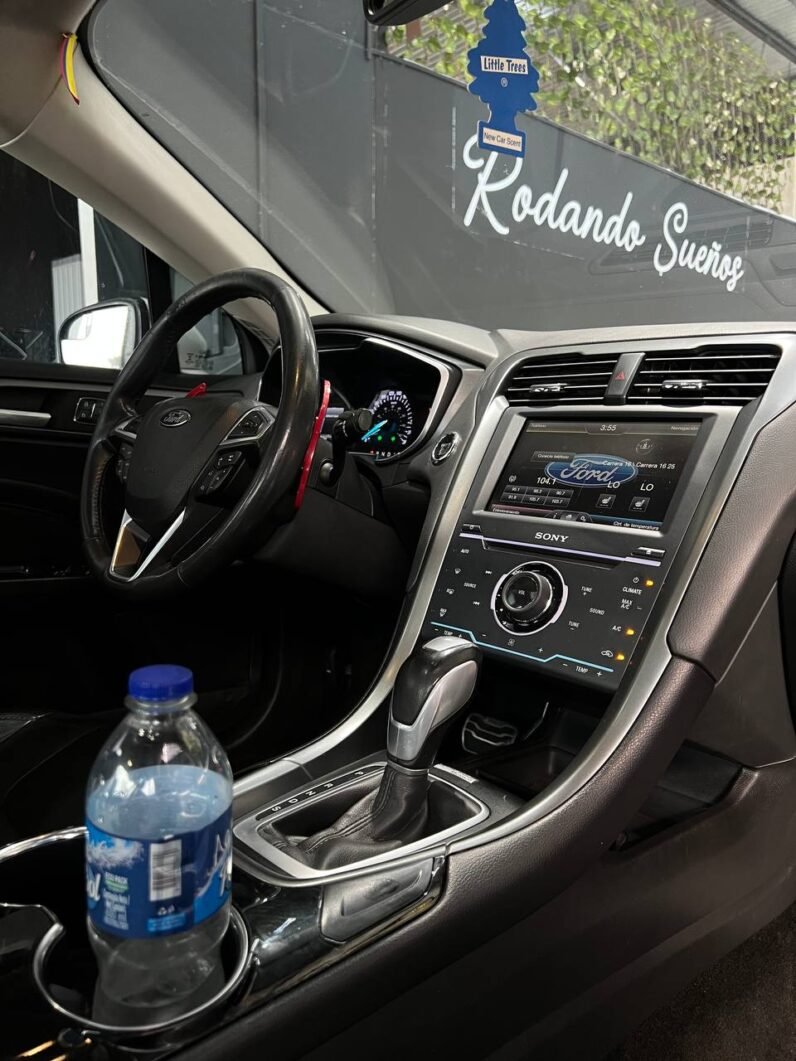 
								FORD FUSION TITANIUM 2.0 TURBO AT full									