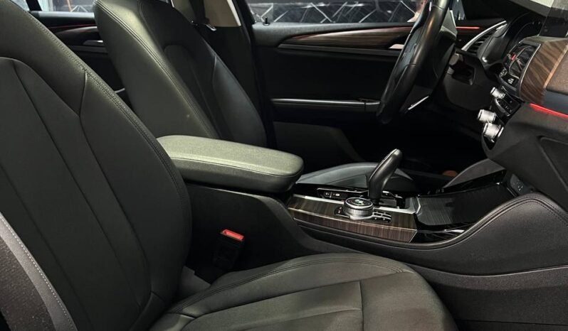 
								BMW X4 XDRIVE 30I 2.0 AT full									