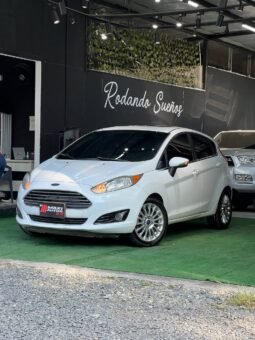 FORD FIESTA TITANIUM AT 1.6