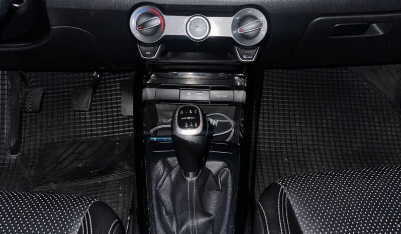 
								KIA RIO VIBRANT MT 1.4 full									