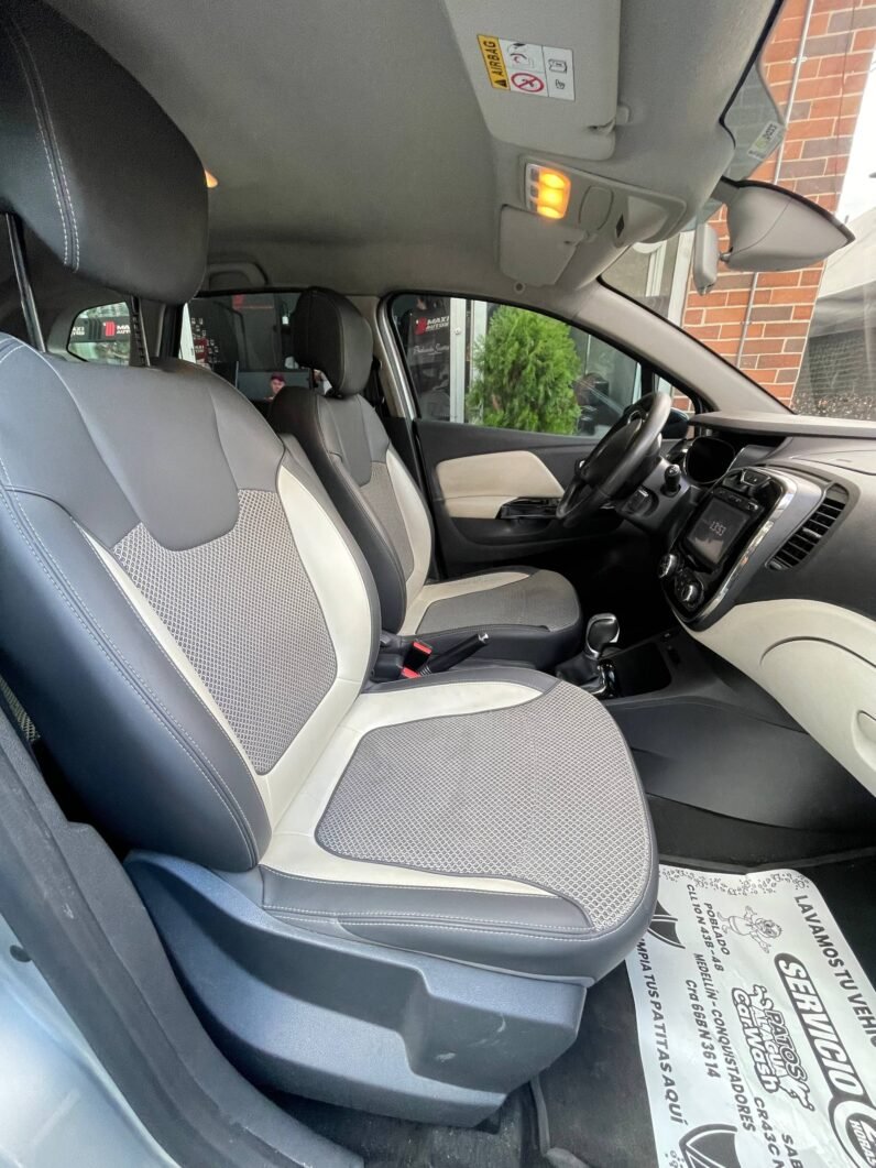 
								RENAULT CAPTUR INTENS AT 2.0 4X2 full									
