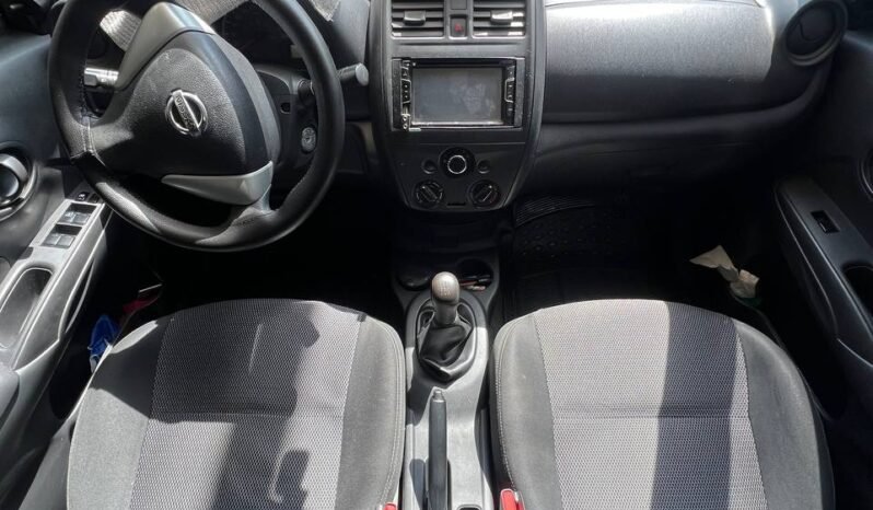 
								NISSAN VERSA SENSE MT 1.6 full									