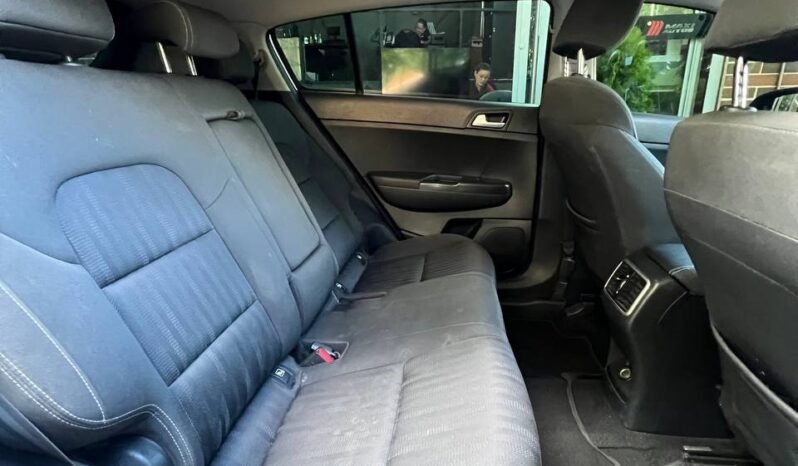 
								KIA SPORTAGE DESIRE 2.0 AT 4X2 full									