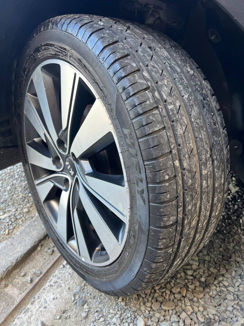 
								KIA SPORTAGE DESIRE 2.0 AT 4X2 full									