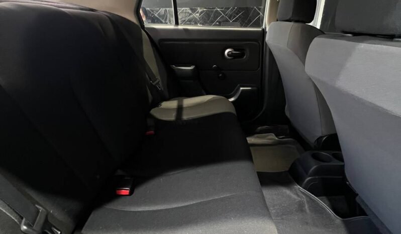 
								NISSAN TIIDA COMFORT 1.8 AT SD full									